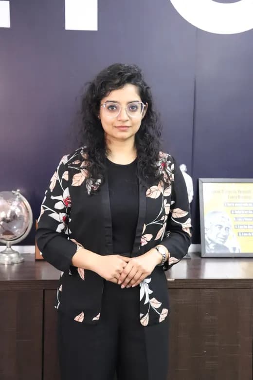 Bhoomika Saxena, Legal Advisor at Saral Will.
